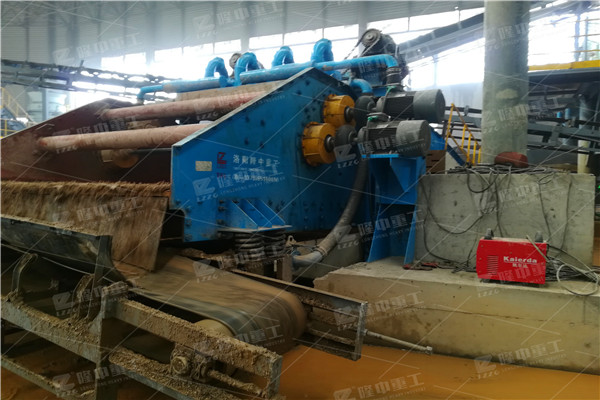螺旋<a href=http://www.eeussyy.com/tags/xishaji target=_blank class=infotextkey><a href=//tags/xishaji target=_blank class=infotextkey>洗砂機</a></a>50.jpg